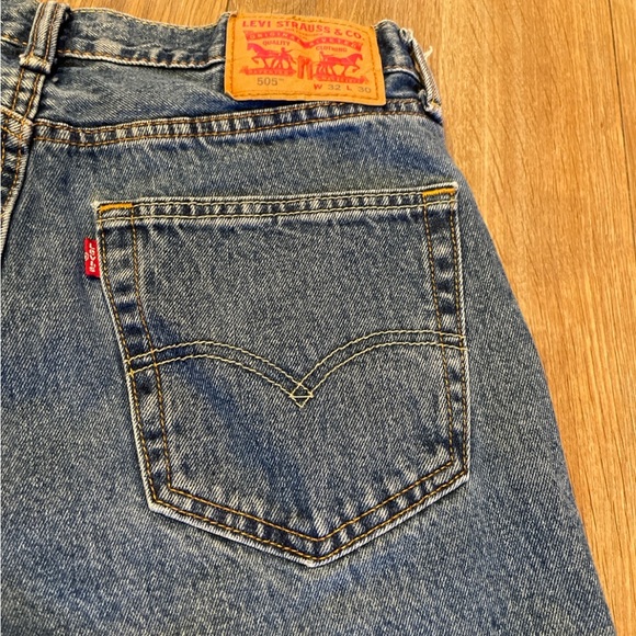 Levi’s 505 distressed jeans short size 32 - Picture 4 of 8